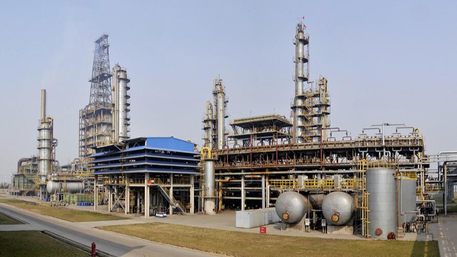 電伴熱帶用于工業(yè)罐體的保溫防凍 電伴熱帶用于工業(yè)罐體的保溫防凍